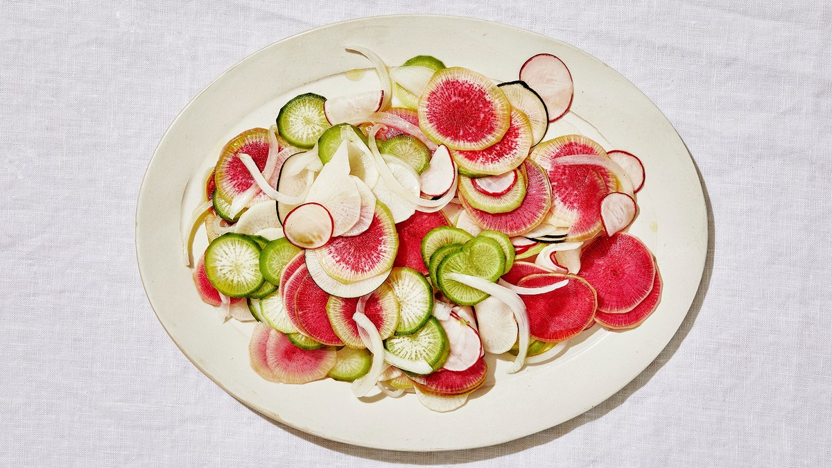 Salade de radis et oignons blancs