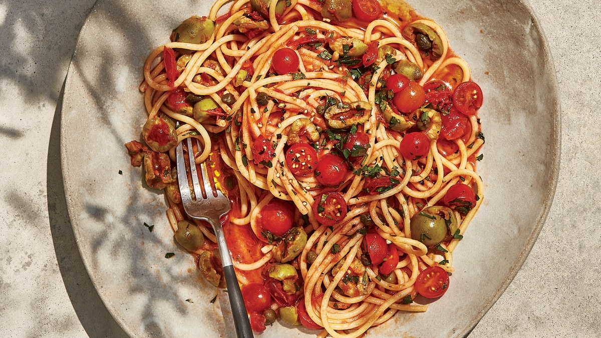 Spaghetti au Puttanesca sans cuisson