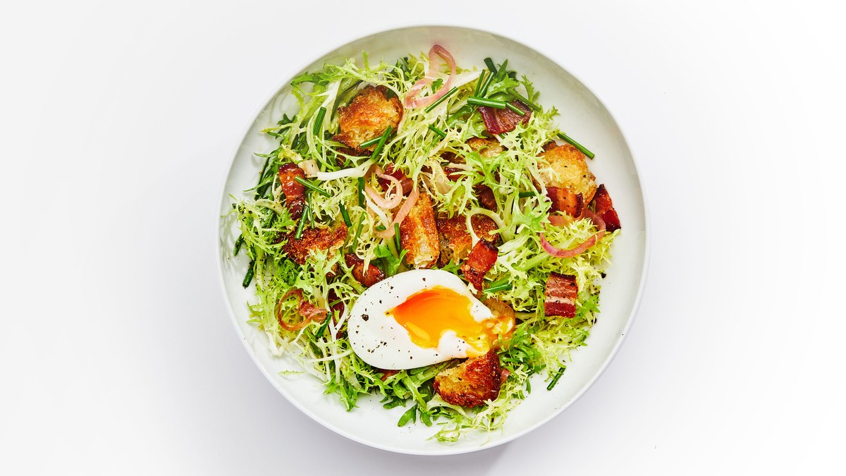 Salade Frisée Avec Vinaigrette Au Bacon