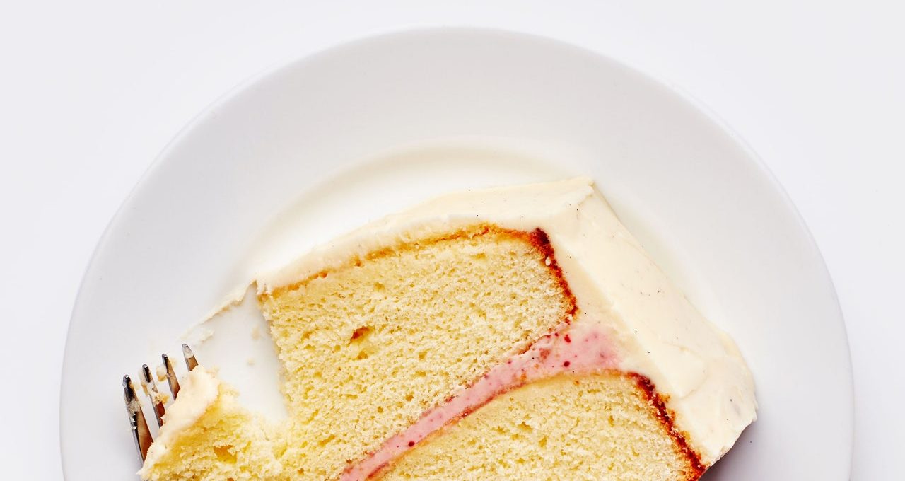 Gâteau à la vanille sans mélange avec glaçage au fromage à la crème acidulé
