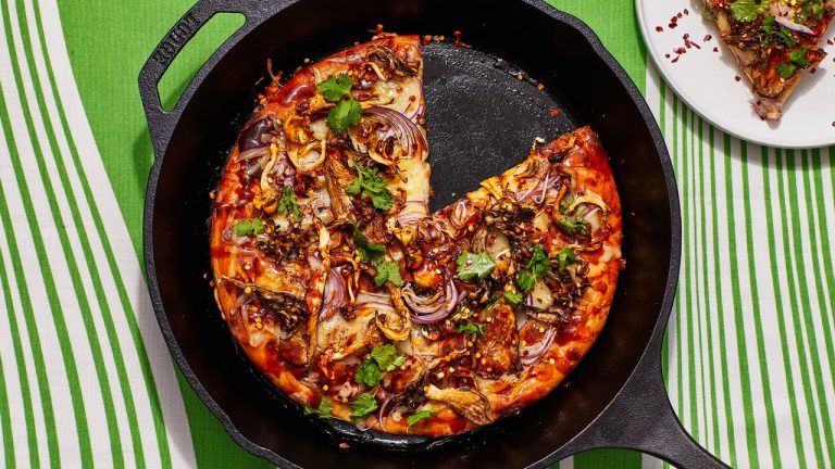 Pizza aux champignons barbecue