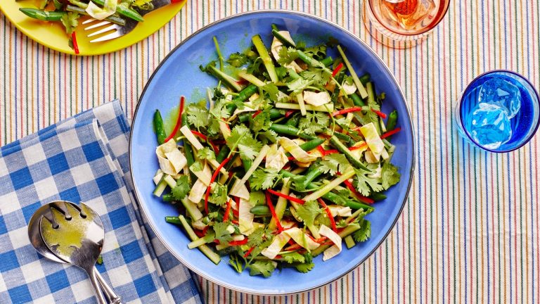 Salade Yuba Avec Vinaigrette À La Moutarde Piquante Et Au Miel