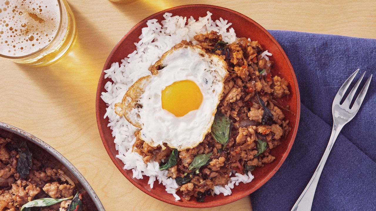 Pad kra pao