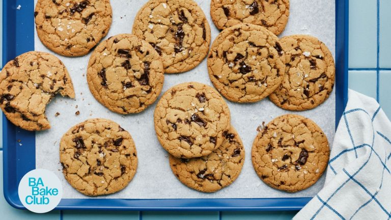 Biscuits aux pépites de chocolat avec l'huile d'olive et le sel de mer