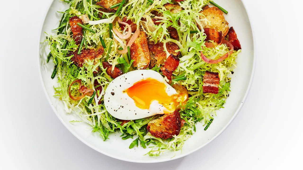 Œufs pochés parfaits (Comment pocher des œufs sans vinaigre)