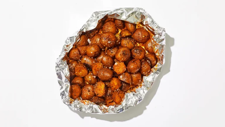 Pommes de terre grillées en papillote